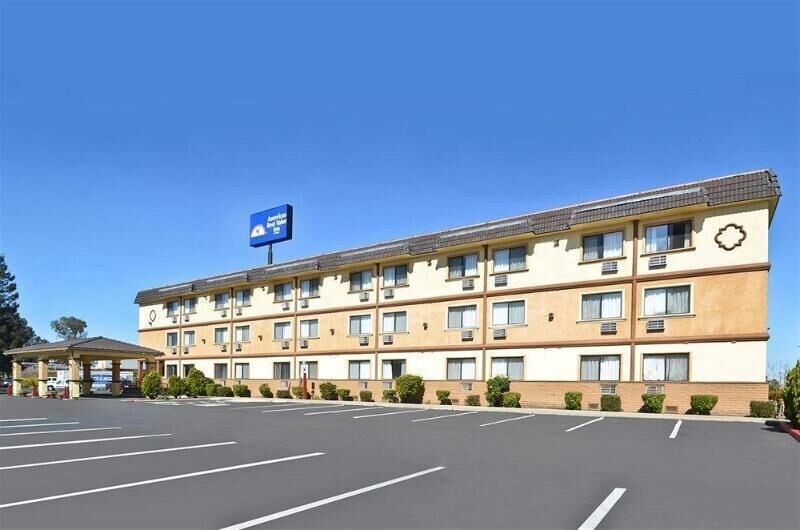 Americas Best Value Inn Stockton East Hwy 99 - photo 3