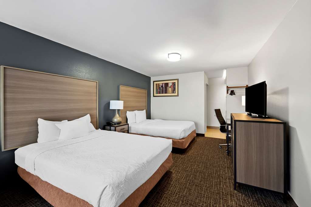Quality Inn & Suites Fayetteville I 95 - photo 15