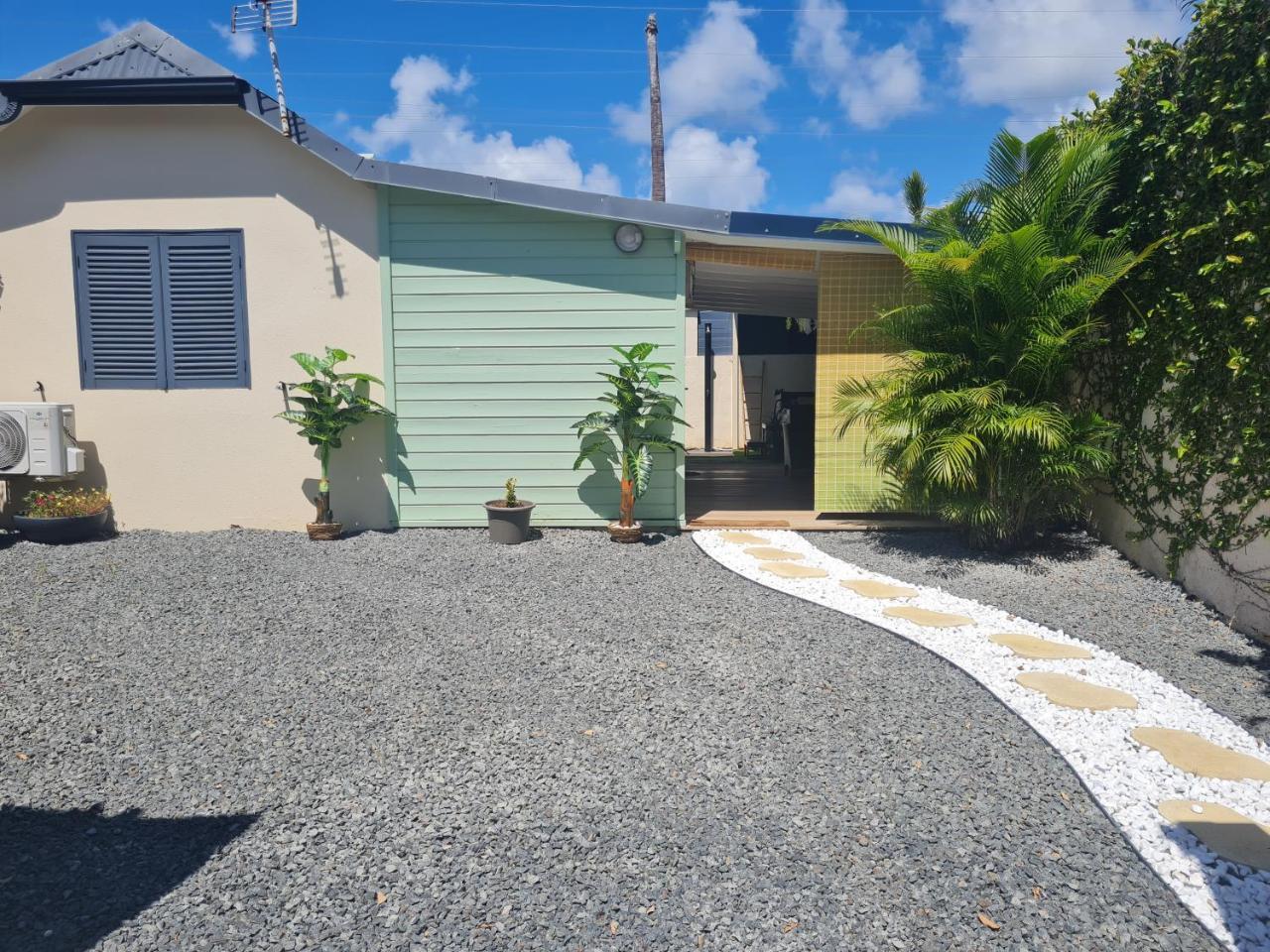 Gîte L'instant Cocooning — 4-Star Luxury Hotel in Baie-Mahault, Guadeloupe