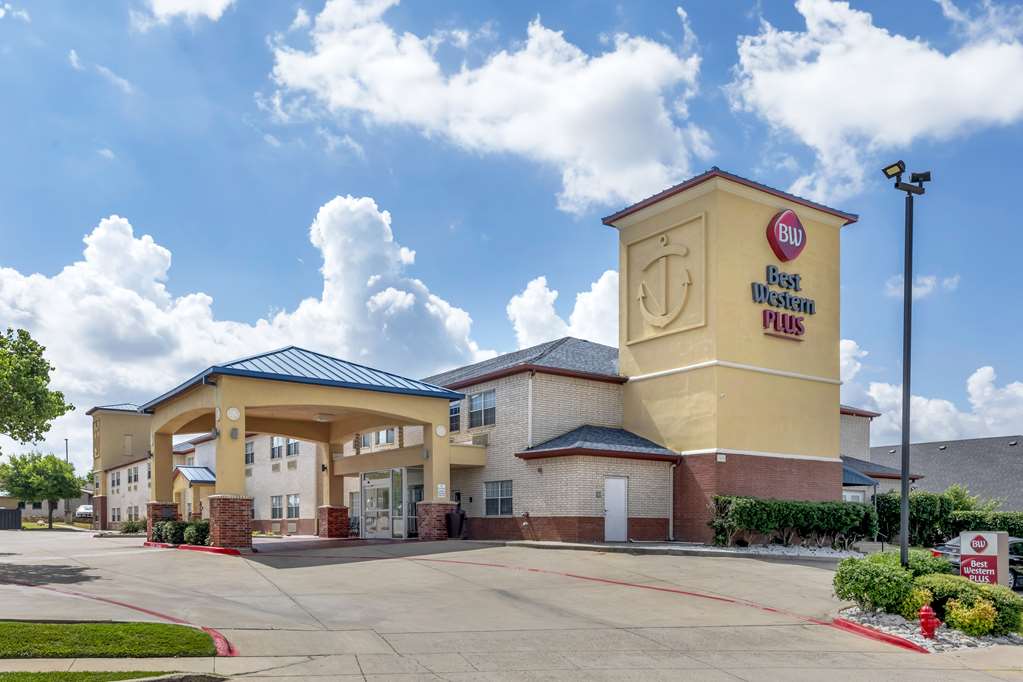 Best Western Plus Lake Worth Inn & Suites in Fort Worth, United States