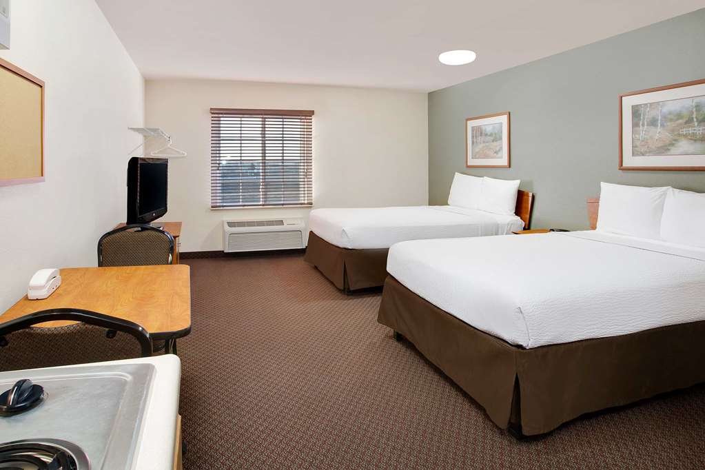 WoodSpring Suites Fort Wayne - photo 9