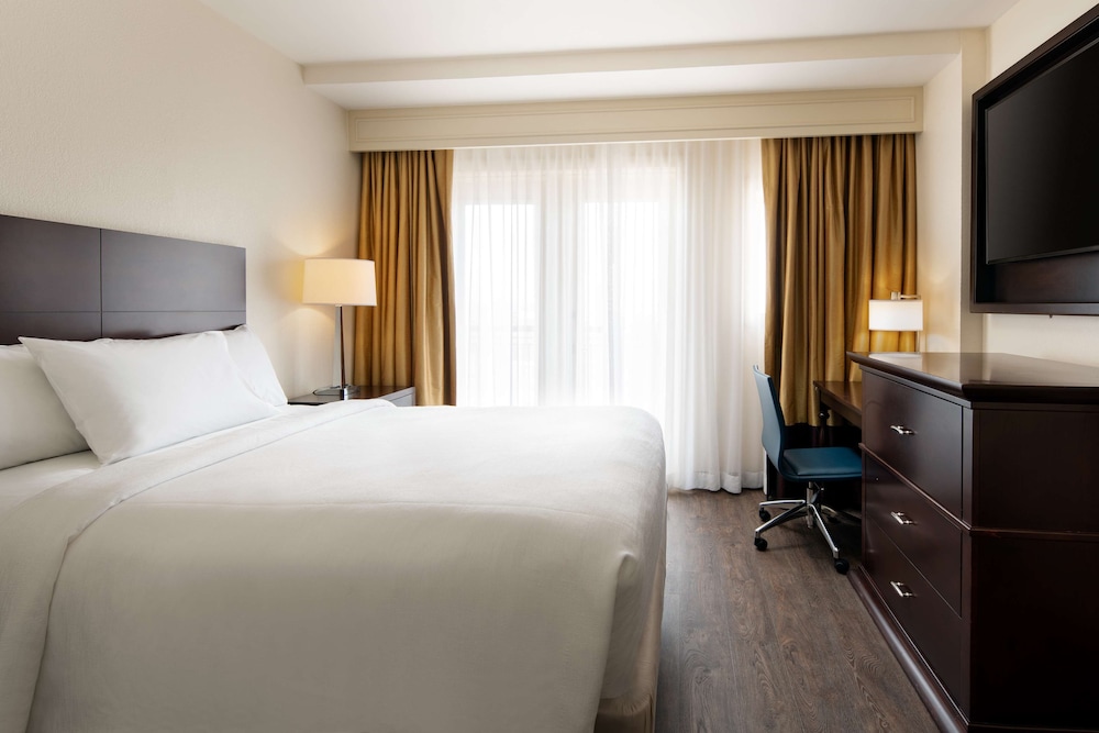 Embassy Suites by Hilton New Orleans - photo 8