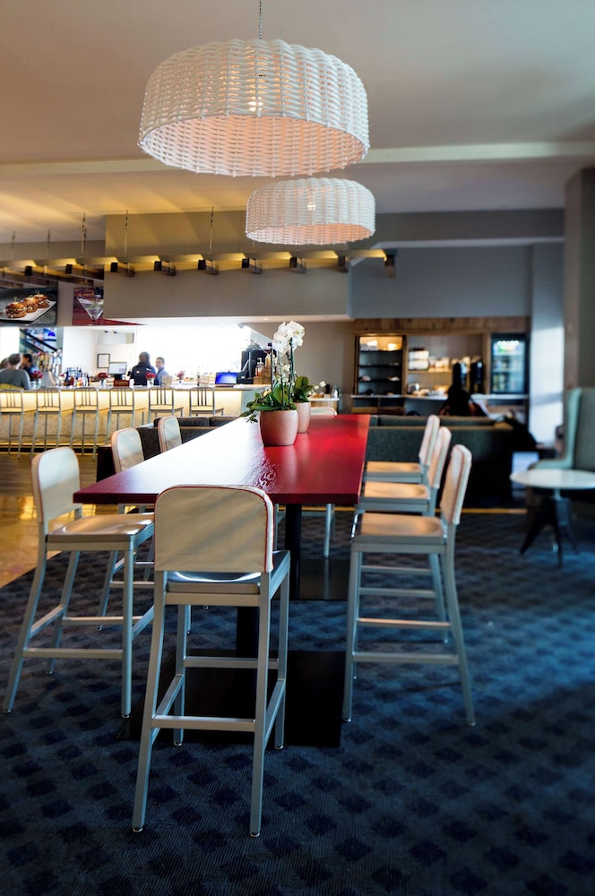 Hilton Philadelphia at Penn's Landing - photo 7