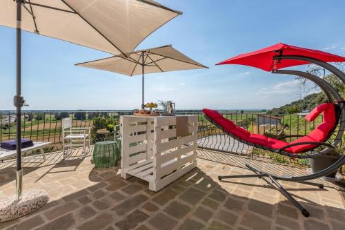 Relais del Lago e Relais del Monte — 4-Star Luxury Hotel in Filettole, Italy