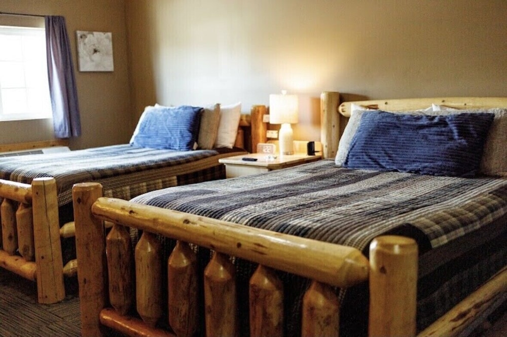 Big Horse Inn and Suites - photo 19