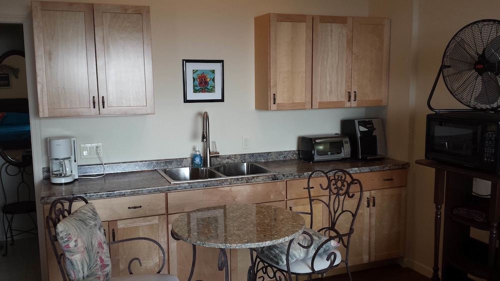 Kona Palace in Captain Cook - photo 17