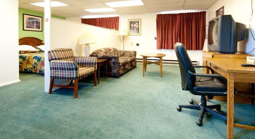 Travel Inn of La Junta - photo 25