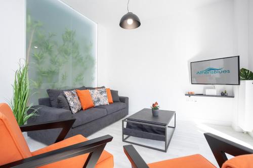 Bright 2 bedroom apartment in Palaio Faliro — 4-Star Luxury Hotel in Athens, Greece
