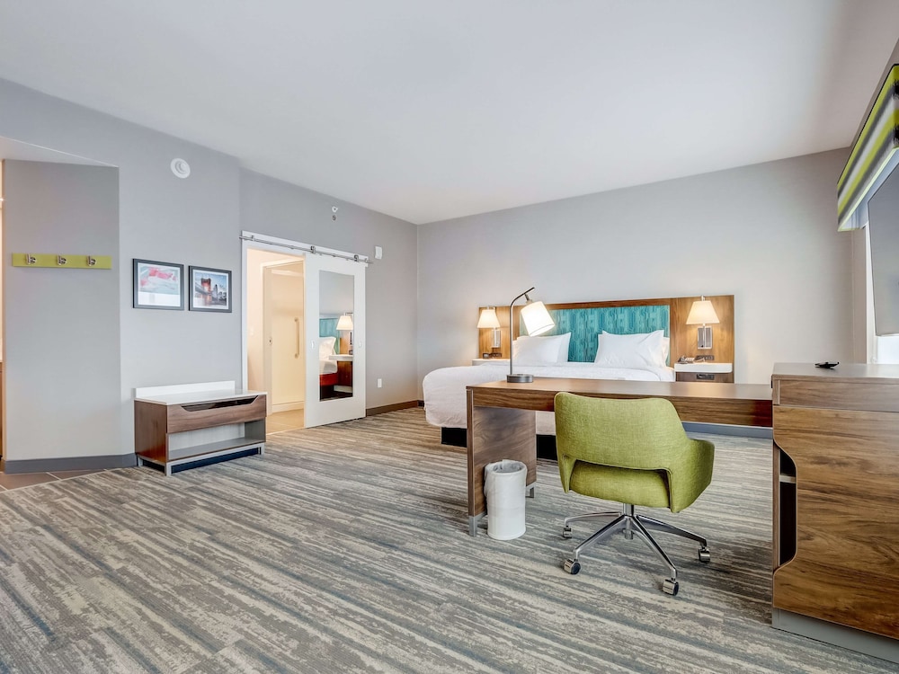 Hampton Inn and Suites by Hilton Cincinnati Midtown Rookwood - photo 24