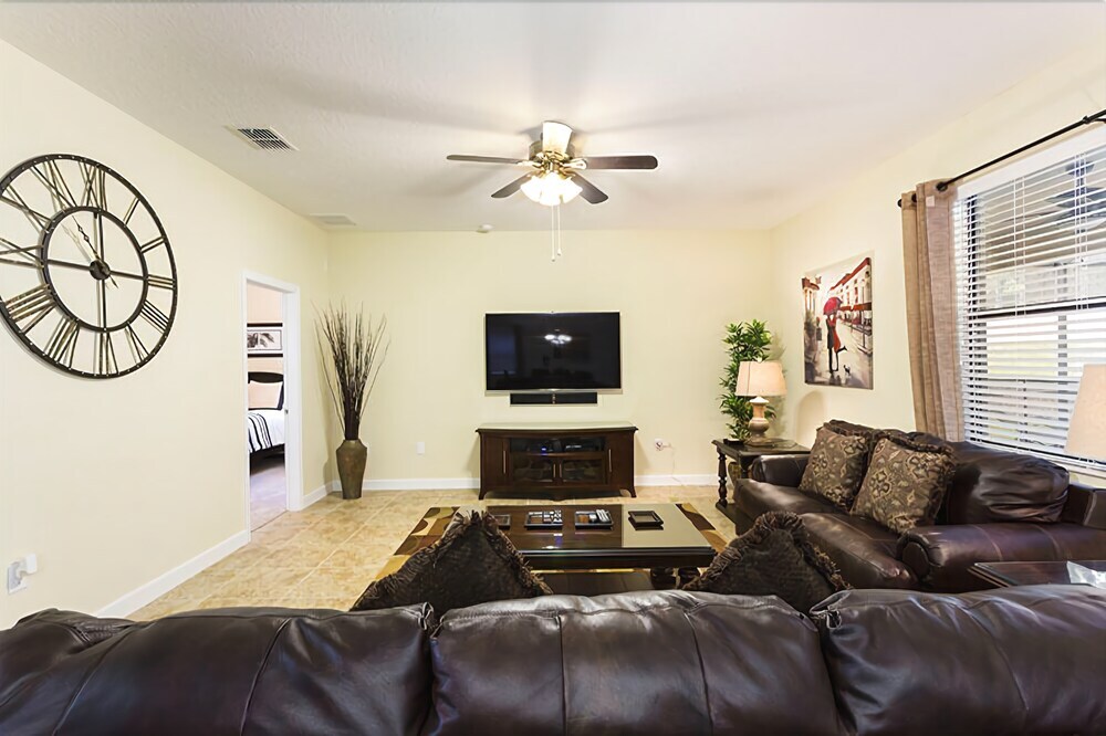 Starmark Luxury Collection Mansions at ChampionsGate - photo 2