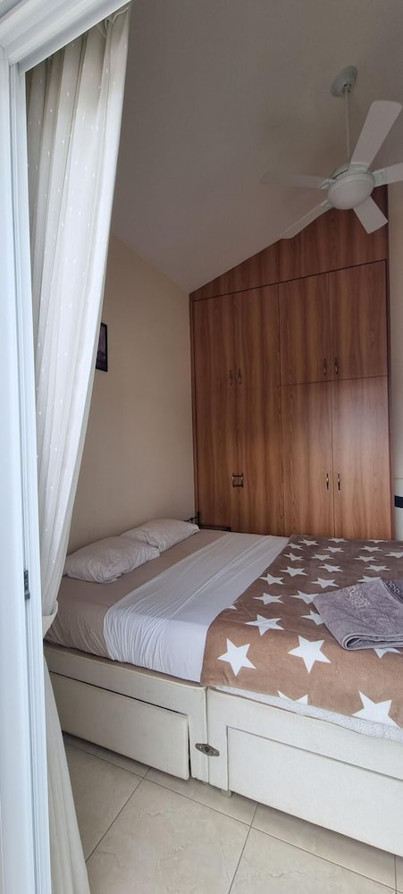 Fab Sea And Mountain View Villa Walking Distance From the Sandy Beach Argaka Cyprus — Room (photo 5 of 5)