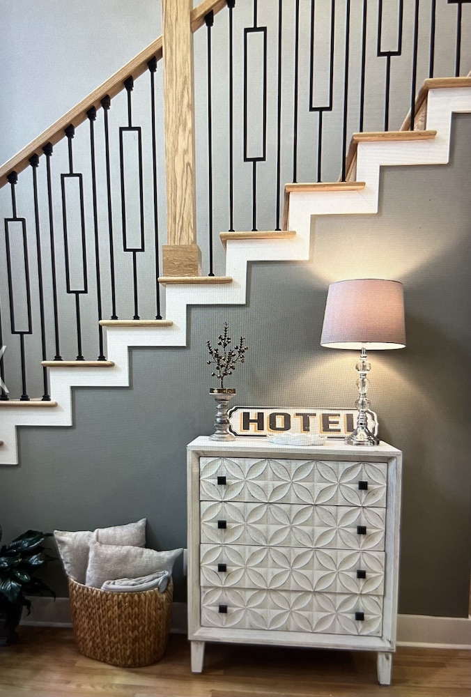 Brickhouse Loft A Boutique Hotel — Martinsville