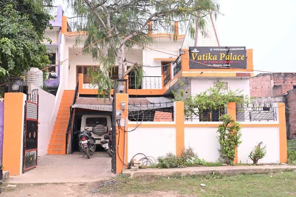 Vatika Palace - carbon neutral hotel in Ajodhya