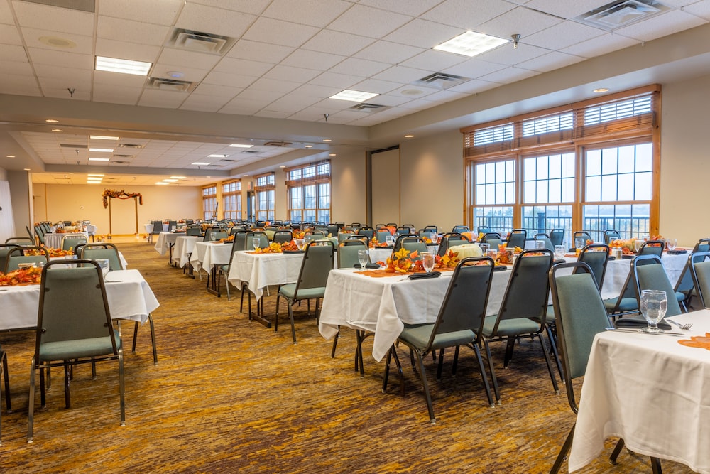 Grand Ely Lodge Resort & Conference Center - photo 29