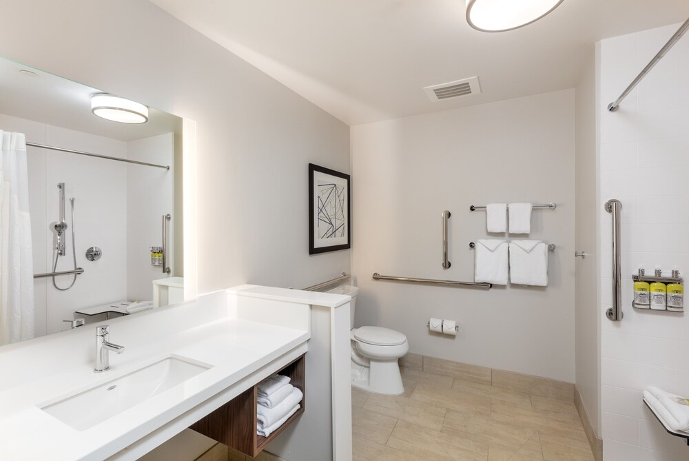 Holiday Inn Express & Suites Moreno Valley Riverside by IHG - photo 10