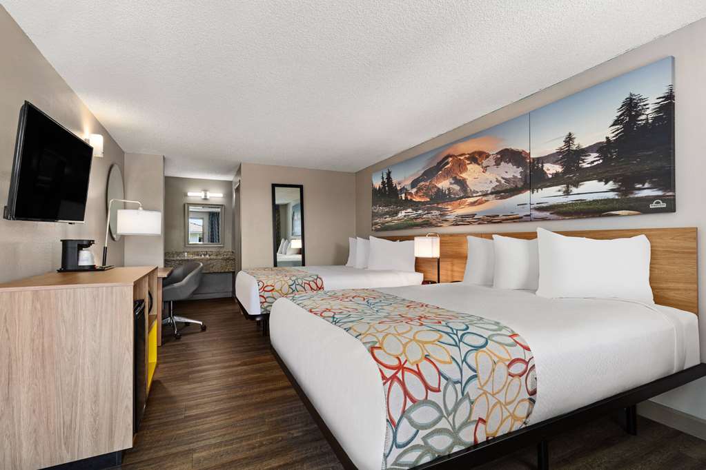 Days Inn by Wyndham Lakewood South Tacoma - photo 44