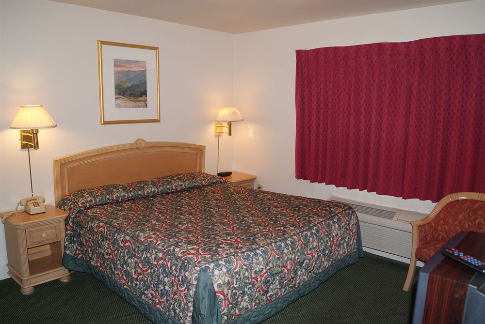 Green Lantern Motel - photo 3