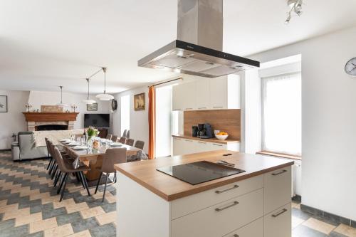 La Grenouillère Grande longère bretonne Pléneuf Val André in Pleneuf-Val-Andre, France