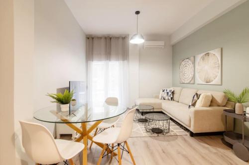 Homie 3BD Apart in Pagrati — 4-Star Luxury Hotel in Athens, Greece