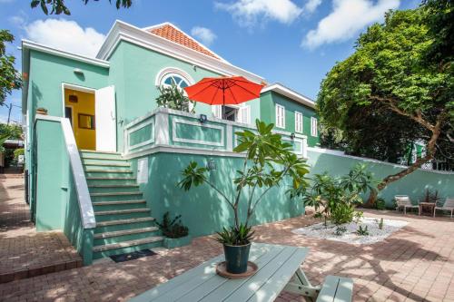 Historical city villa — 4-Star Luxury Hotel in Willemstad, CURAÇAO