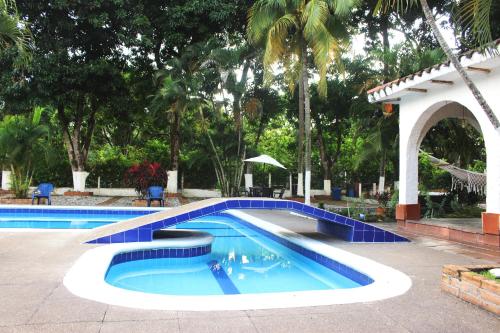 Casa Campestre Villa Margarita — 4-Star Luxury Hotel in Honda, Colombia