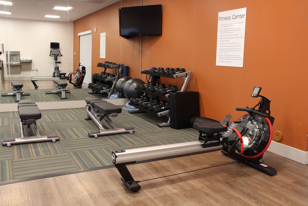 Holiday Inn Express & Suites Phoenix Airport North by IHG - photo 96