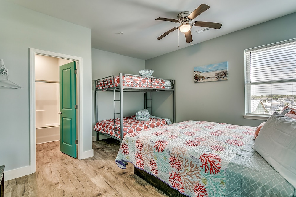 Together Resorts Cherry Grove Resort at 5405 B N Ocean Blvd - photo 9