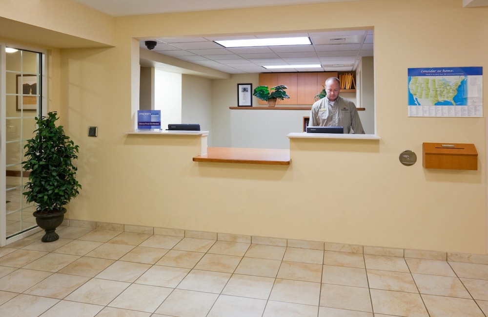 Candlewood Suites Milwaukee Brown Deer by IHG - photo 28