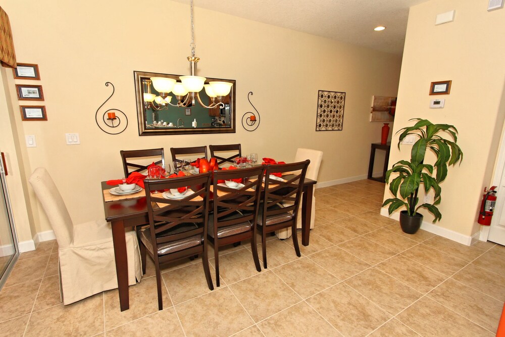 Paradise Palms Resort by VHC Hospitality - photo 39