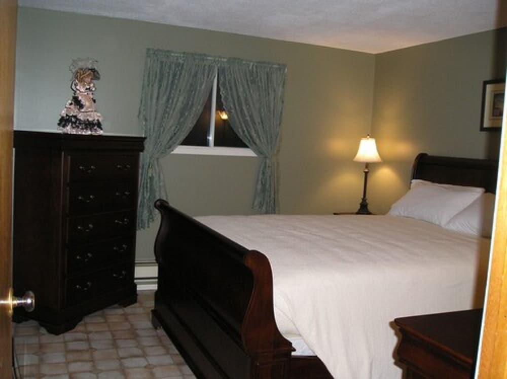 Gullivers Cove Oceanview Cottages — Digby — photo 2