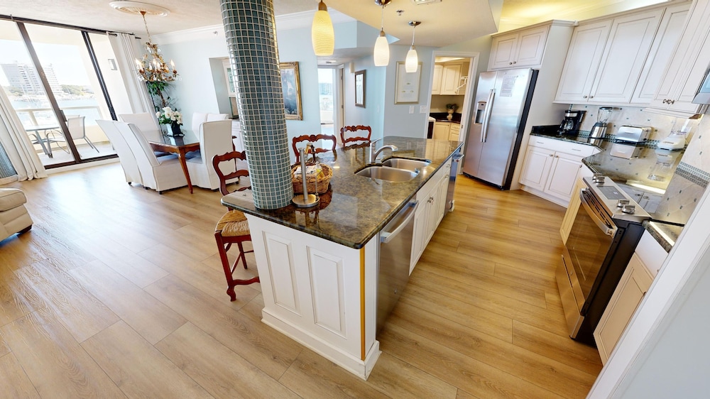 East Pass Towers 304 3 Bedroom Condo by RedAwning Destin - photo 16