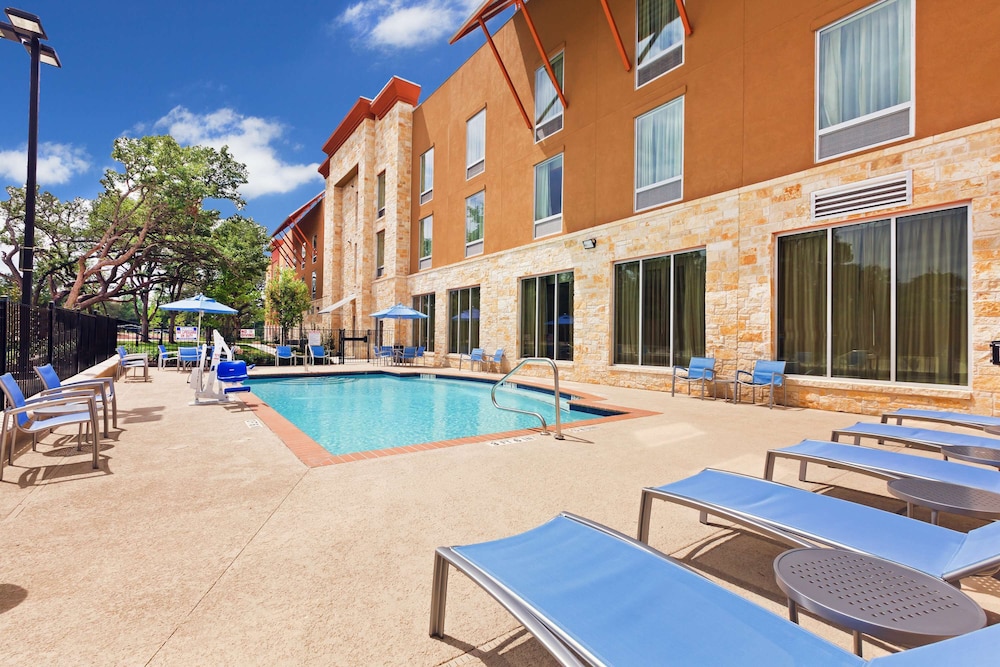 Hampton Inn Austin Oak Hill - photo 35