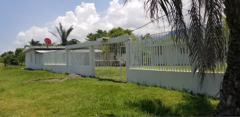 Hotel Trinidad el Perú in La Ceiba, Honduras
