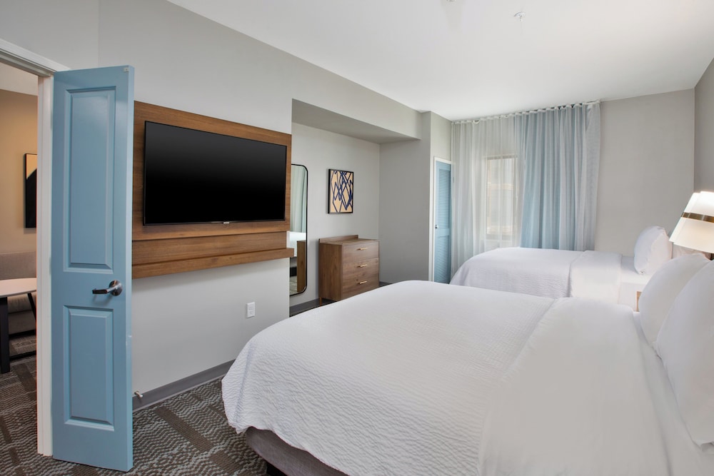 Staybridge Suites Ames - photo 12