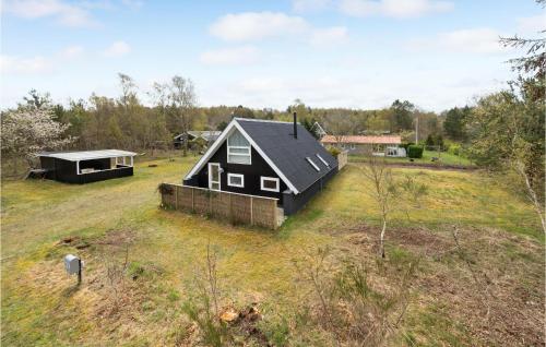 Cozy Home In Glesborg With Wifi — 5-Star Luxury Hotel in None, Denmark
