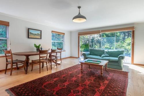 Aristea garden unit amazing mountain views