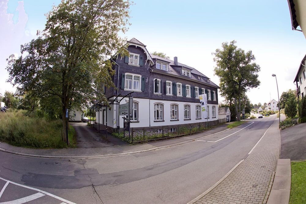2T Hotel Artgenossen in Lindlar, Germany