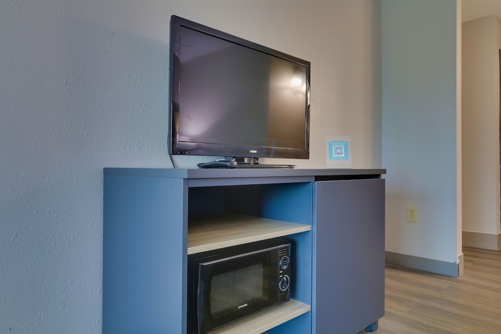 Country Inn & Suites by Radisson Savannah Gateway GA - photo 11