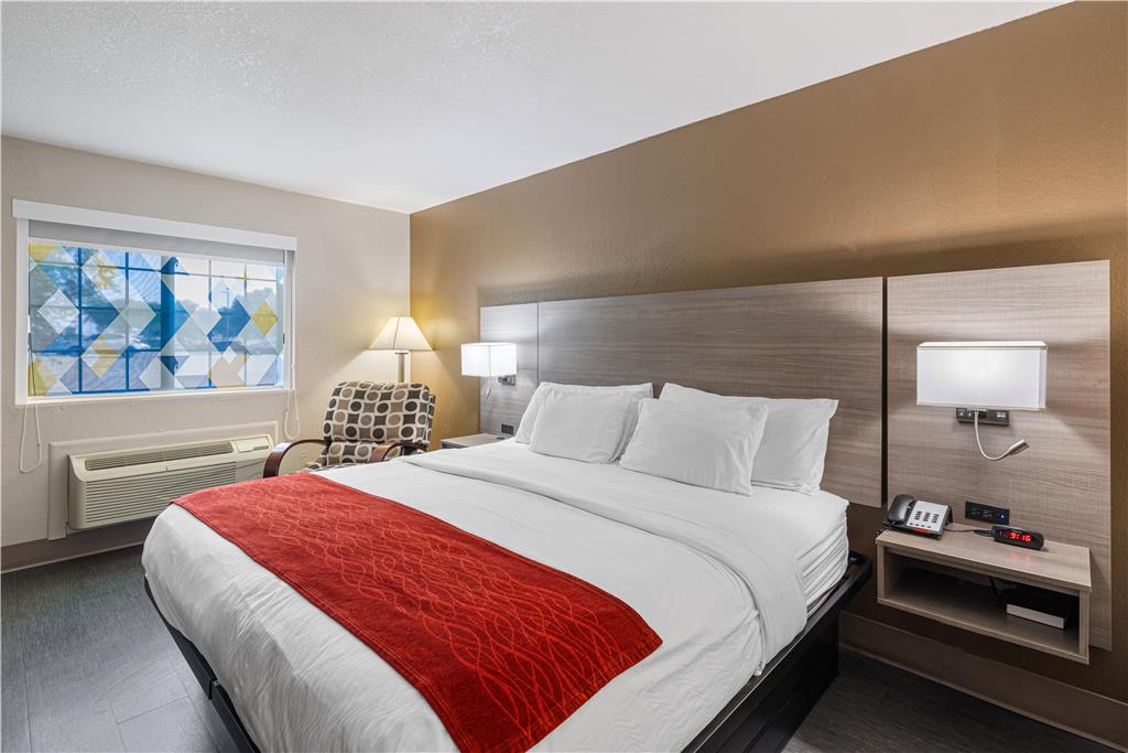 SureStay Plus Hotel by Best Western Kearney Liberty North - photo 12