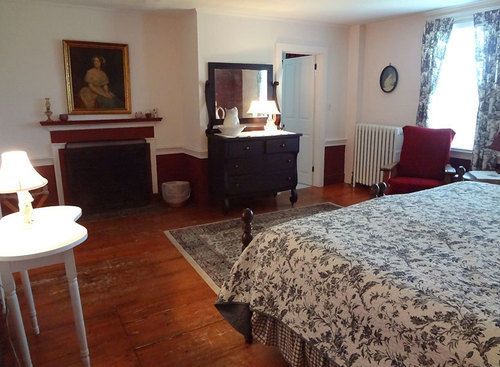 Colonel Williams Inn - photo 14