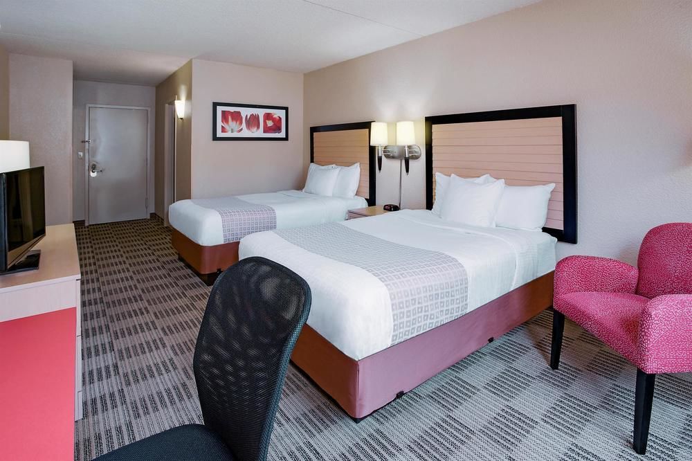 La Quinta Inn & Suites by Wyndham Armonk Westchester - photo 19