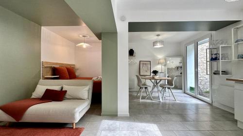 L'independant - carbon neutral hotel in Nemours