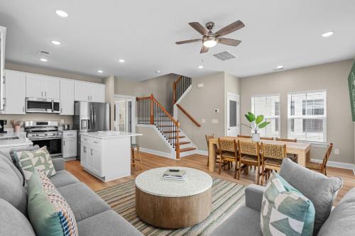 DriftMint Ocean View Dog friendly Garage - last minute hotel in Myrtle Beach