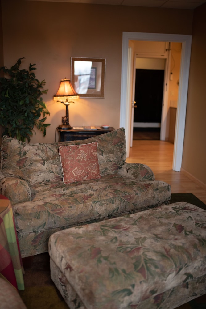 Fountainview Inn - photo 55