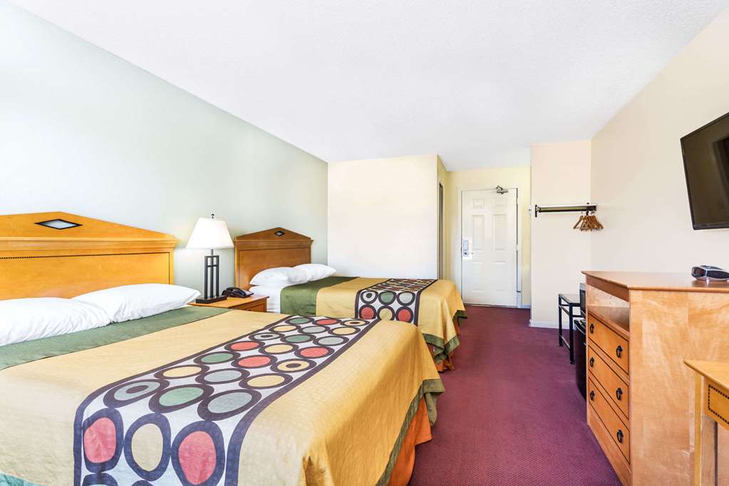Super 8 by Wyndham Manning - photo 13