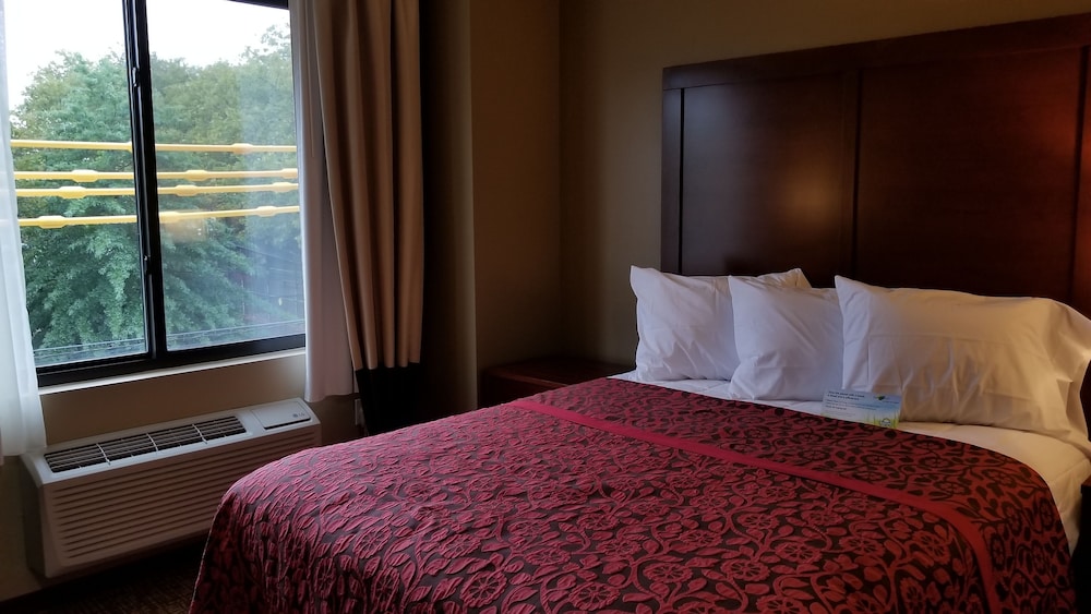 Days Inn by Wyndham Brooklyn Marine Park - photo 6