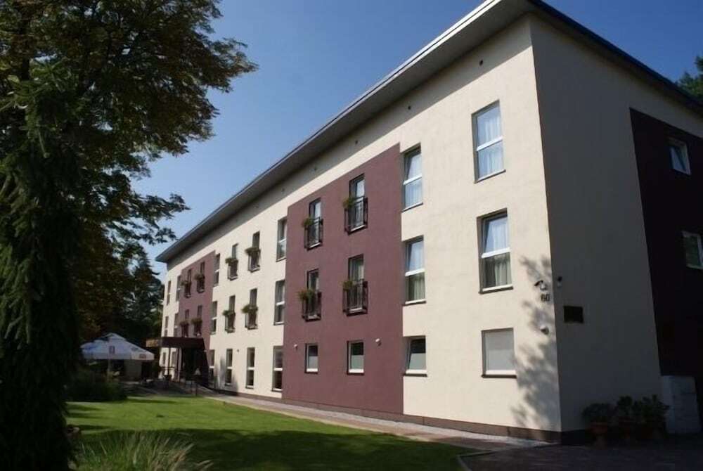 Pensjonat Iskra — hotel in Mierzecice