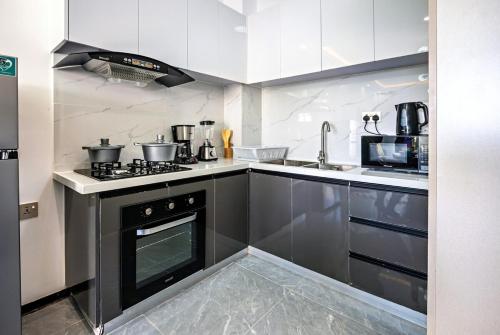 Cozy Kileleshwa 1 Bedroom Furnished Apartment