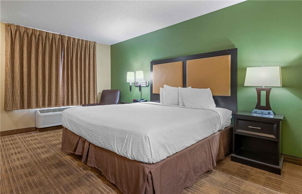 Extended Stay America Suites Indianapolis Castleton - photo 18