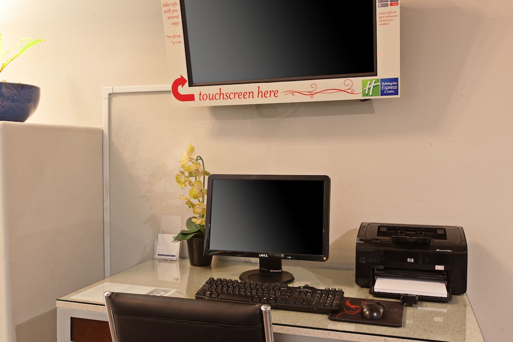 Holiday Inn Express Temecula by IHG - photo 17